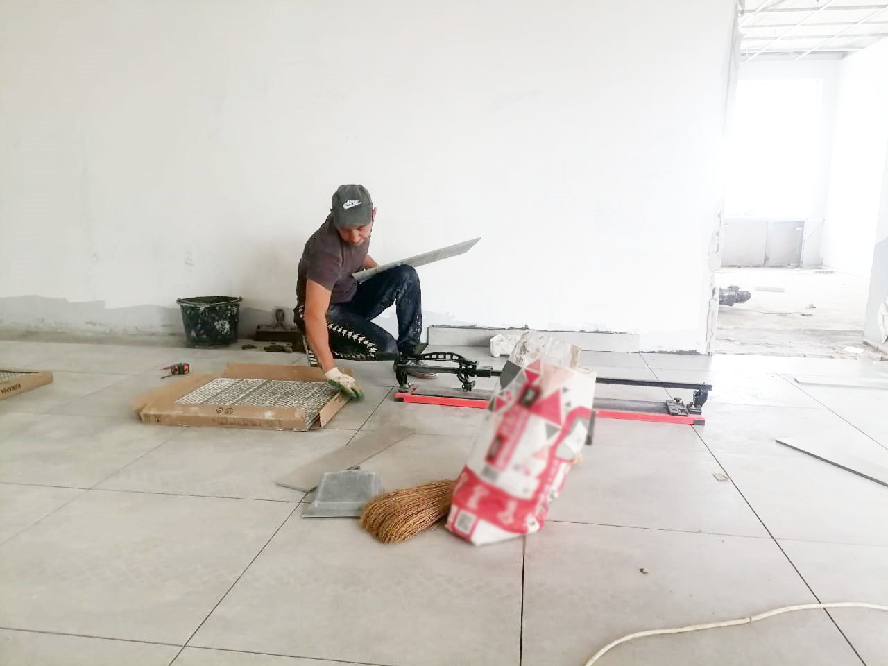 В Трубчевской СОШ №1 полным ходом идет капитальный ремонт