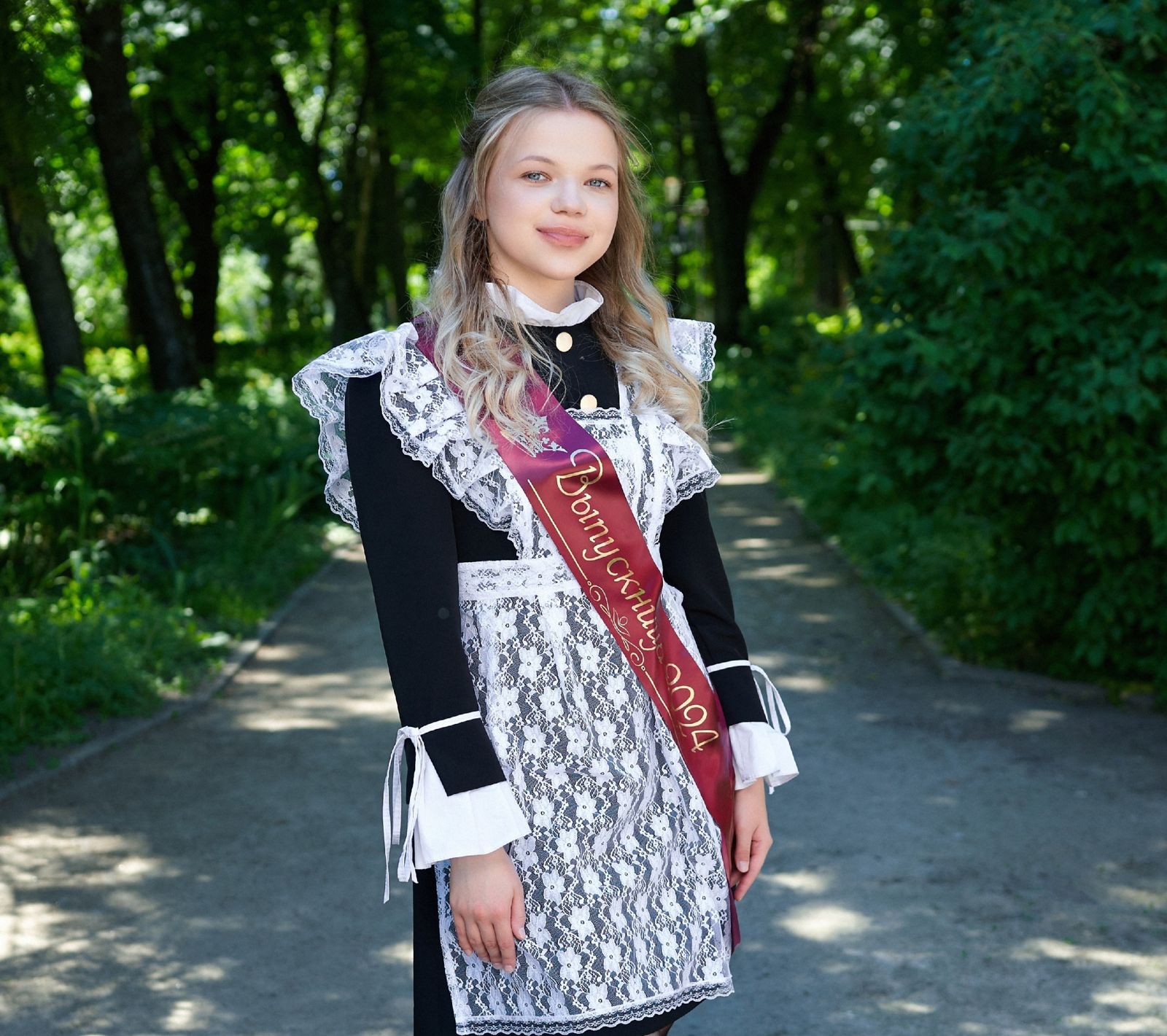 Выпускница Трубчевской СОШ №1, золотая медалистка Анна Дрож­жи­на поделилась своей мечтой