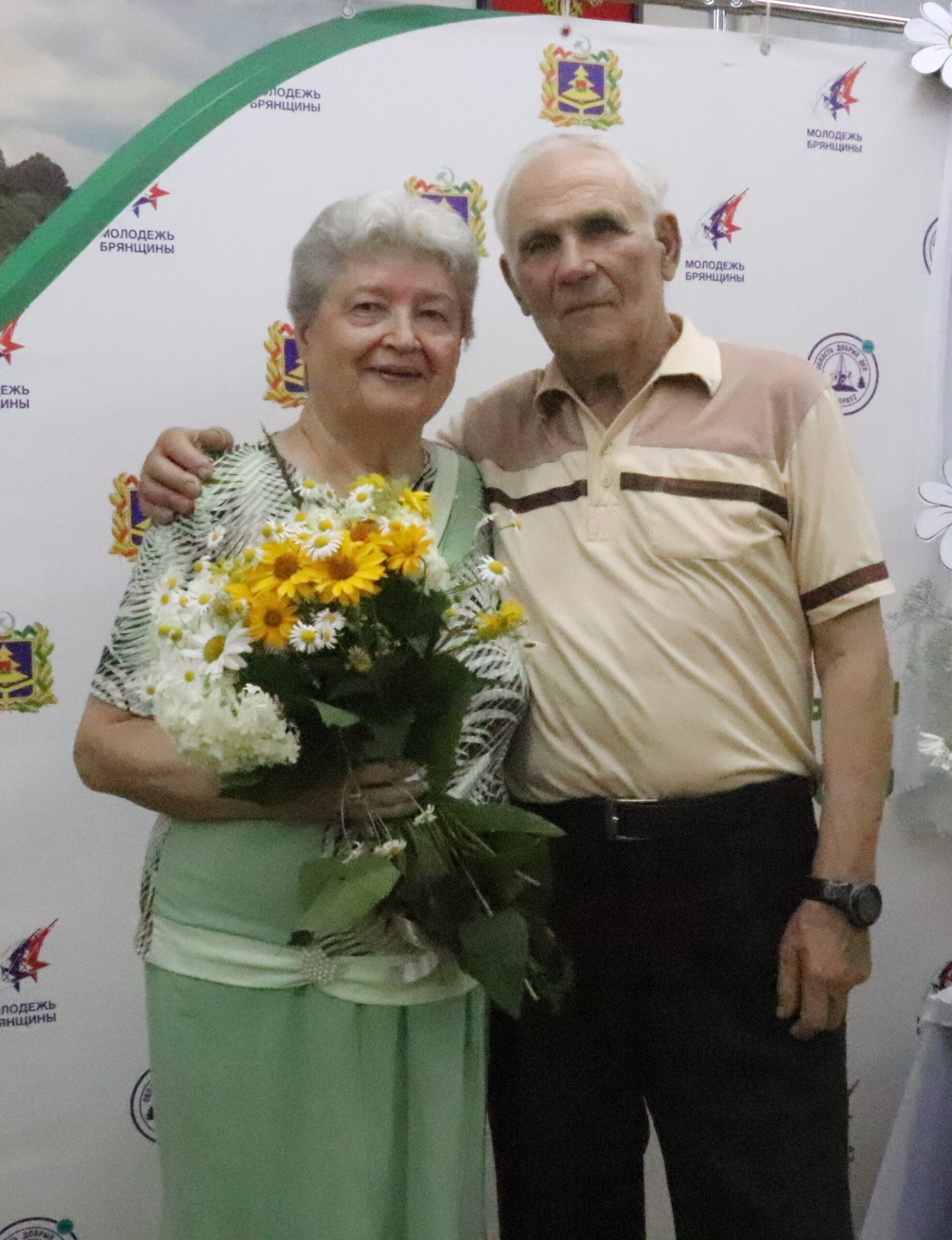 Трубчевская семья Василия Петровича и Валентины Федоровны Горбачевых  поделилась историей становления семейного союза