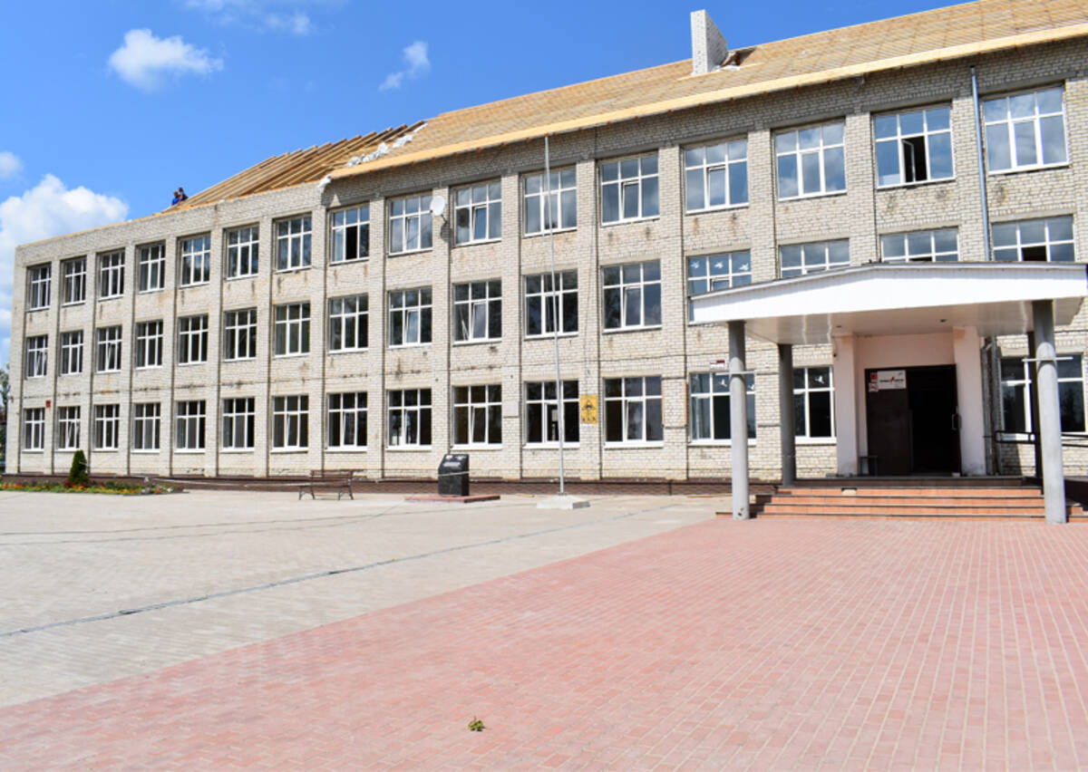 В Клетне идет капремонт СОШ №1