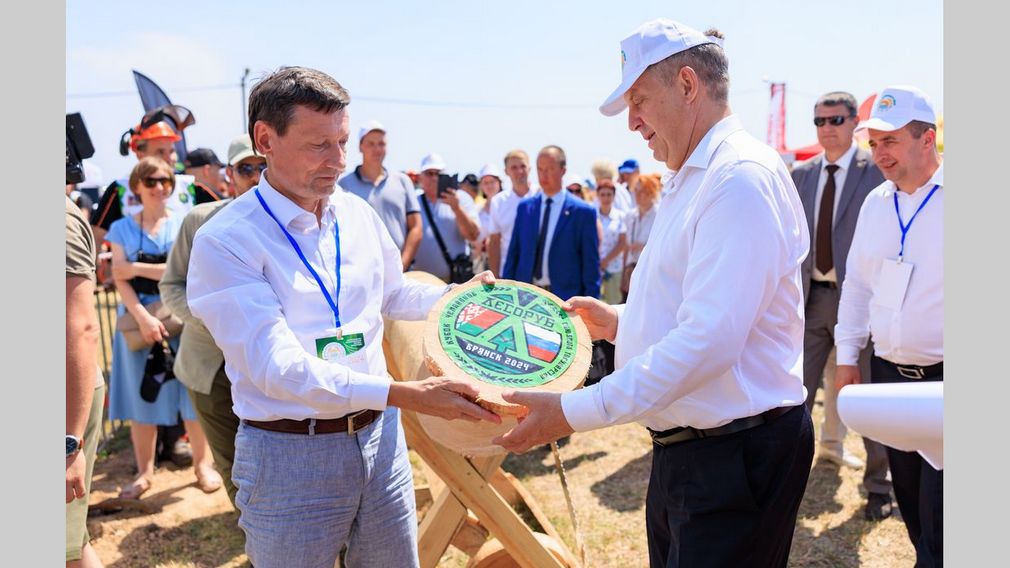 Брянский губернатор Александр Богомаз открыл кубок чемпионов Союзного государства «Лесоруб-2024»