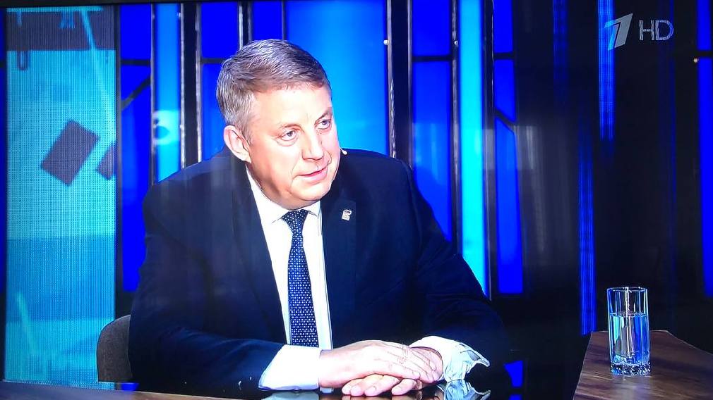 Губернатор Брянщины Александр Богомаз призвал активнее рассказывать детям о подвигах героев страны