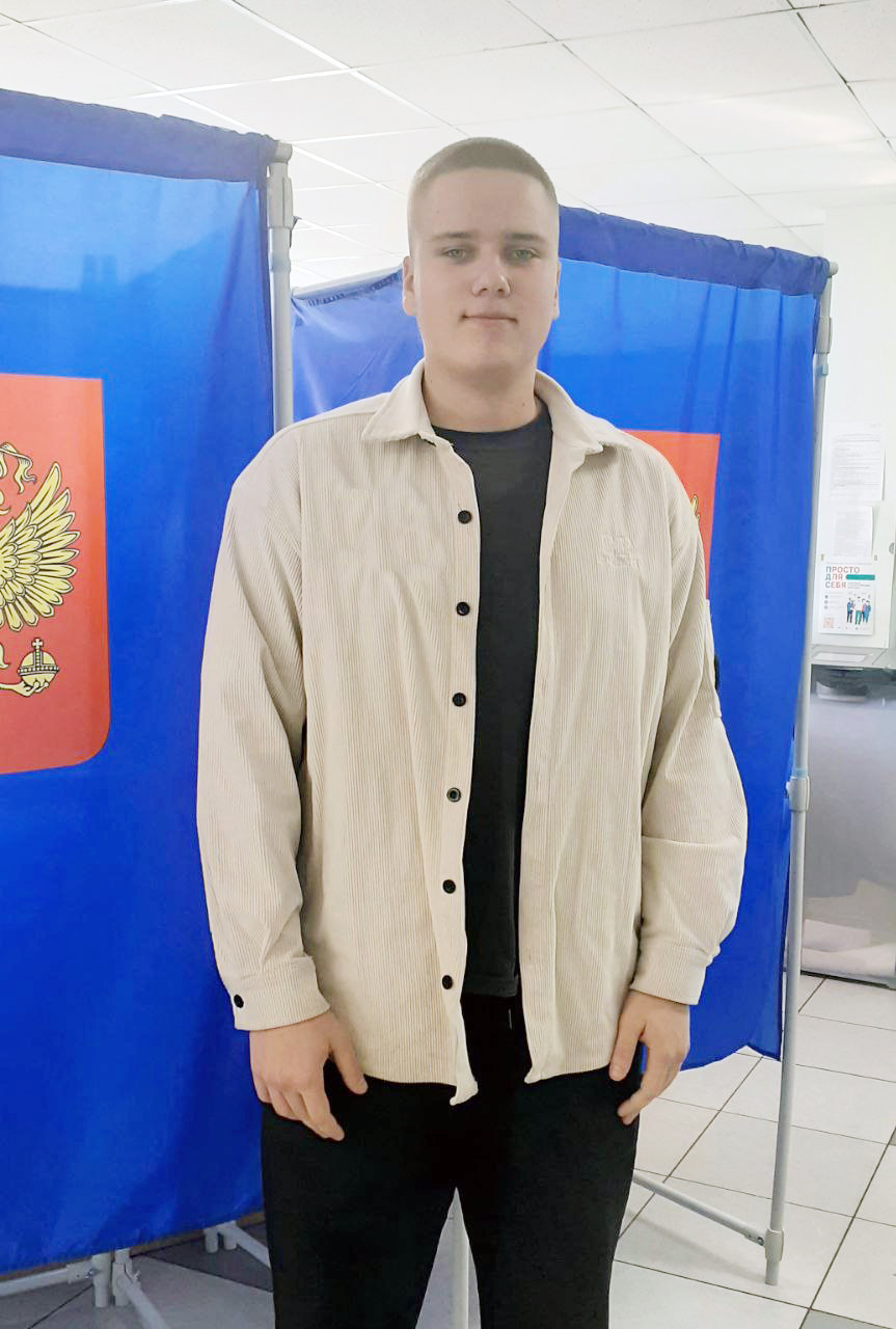 Общественный наблюдатель одного из трубчевских избирательных участков  отметил, что голосование проходит без нарушений