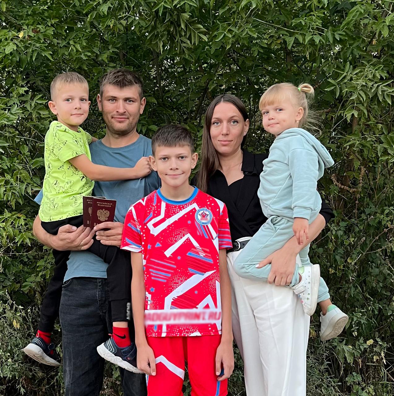 Жители Трубчевского района приходят на выборы семьями