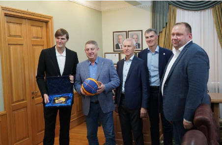 Губернатор Брянской области Александр Богомаз провел рабочую встречу о развитии спорта в регионе