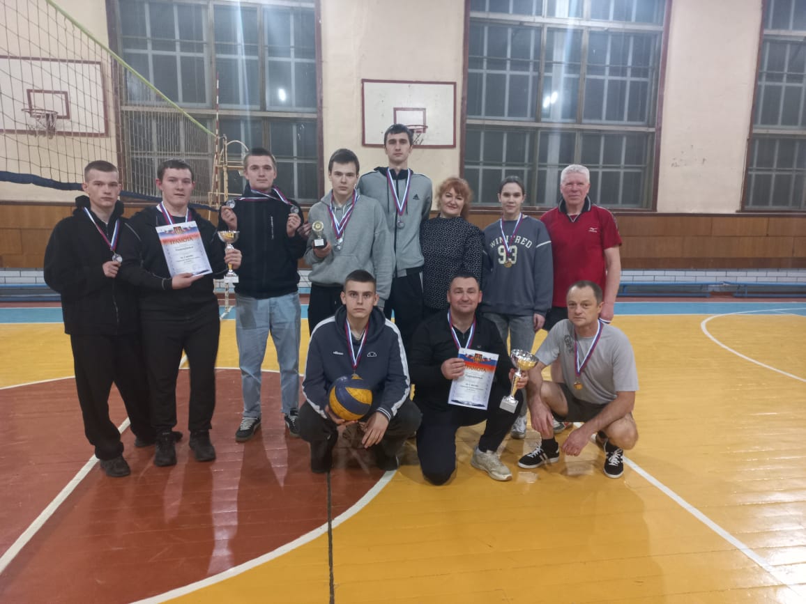 В Трубчевском районе прошло первенство по волейболу