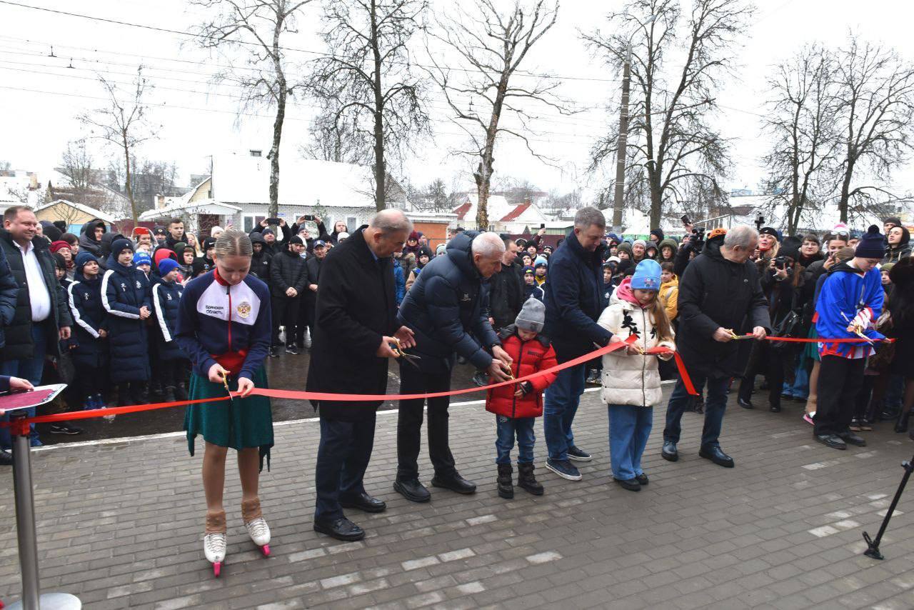 В Брянске открыт ледовый дворец «Пересвет»