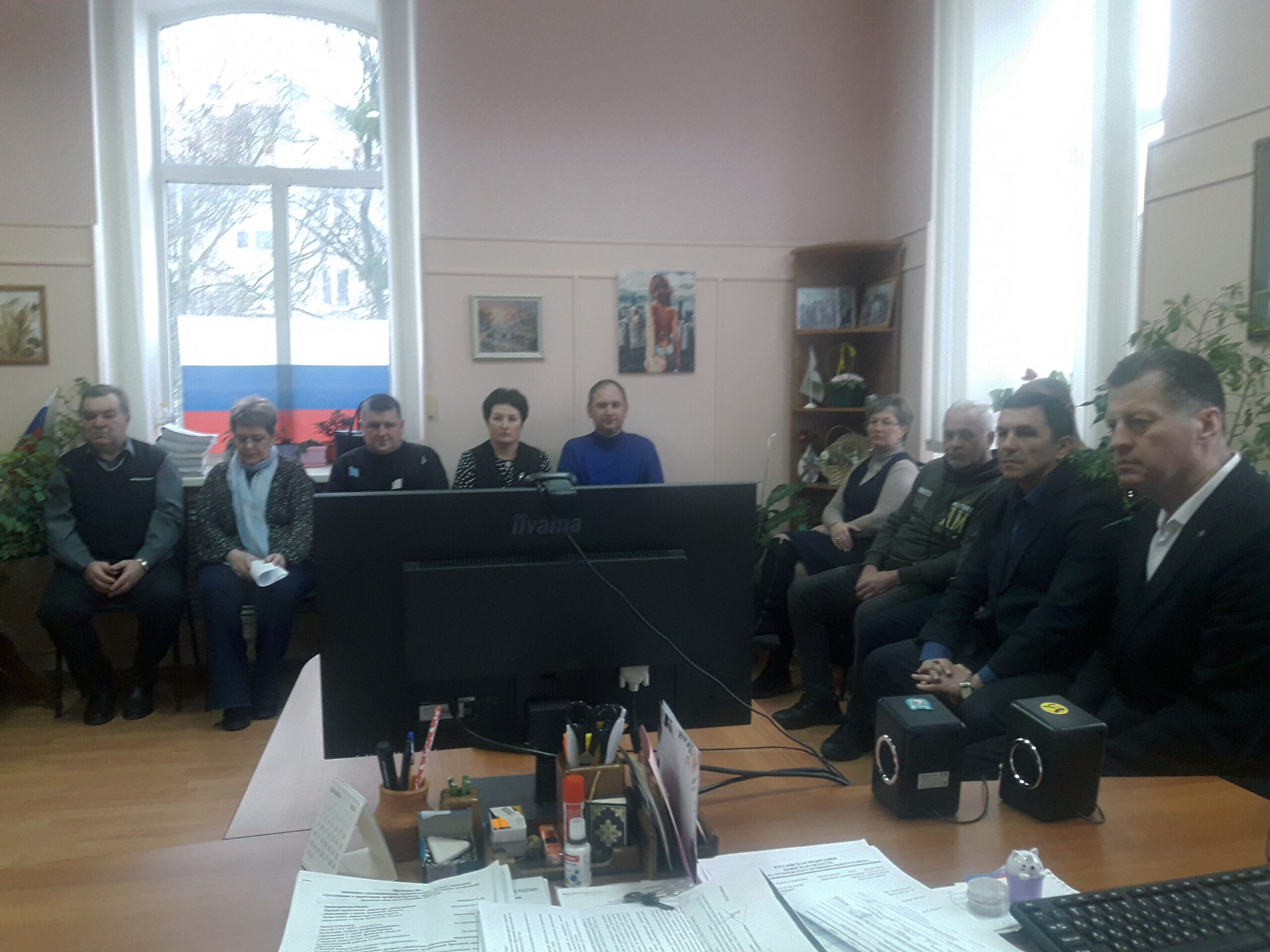 В Трубчевском районе проходит трансляция внеочередного заседания Брянской областной Думы восьмого созыва