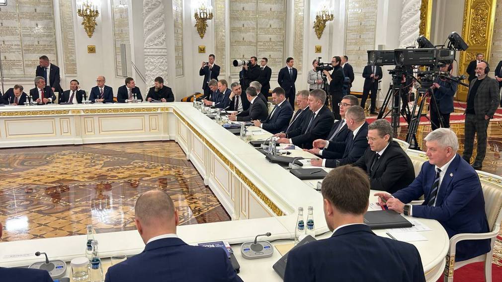 На Брянщине действует комплекс мер для поддержки семей с детьми