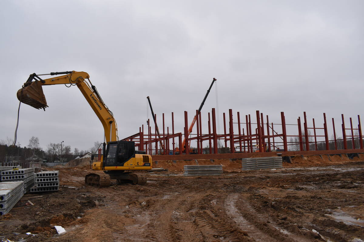 В брянской Клетне по нацпроекту строят  спорткомплекс с бассейном