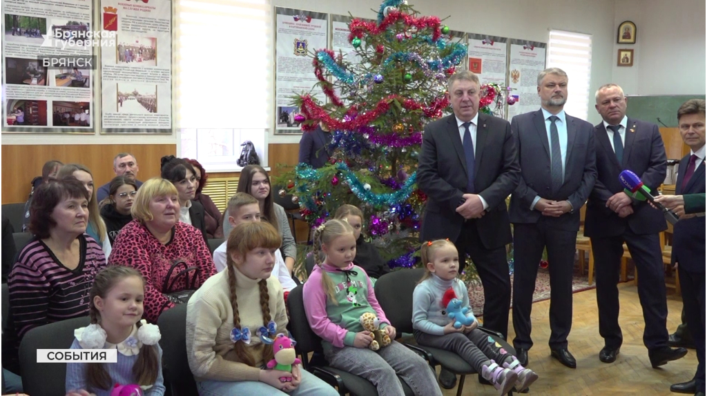 Брянские бойцы группировки «Запад» провели телемост с родными