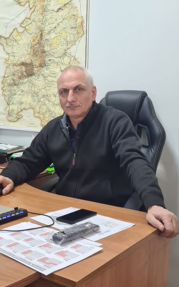 Радует людей