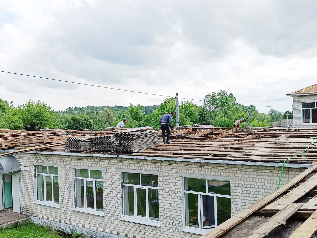 Трубчевские образовательные учреждения ремонтируют и оснащают по нацпроекту