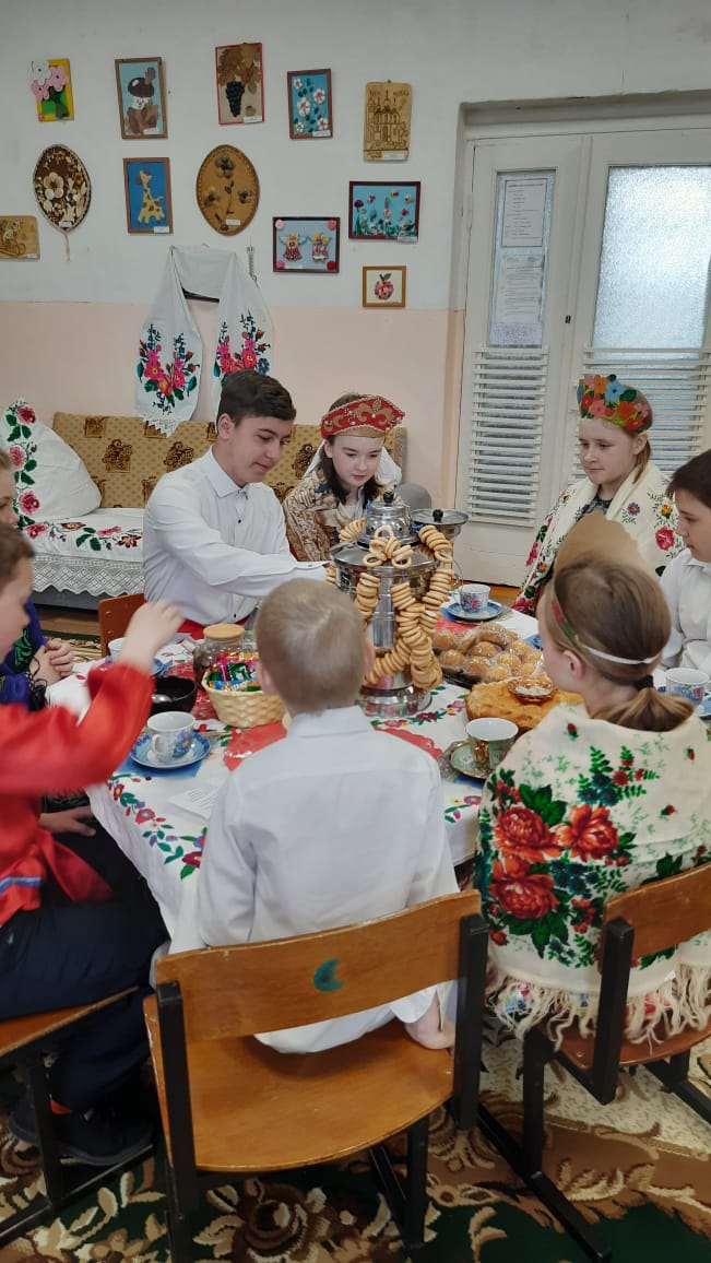 В трубчевском Центре социальной помощи семье и детям ведут серьезную работу по патриотическому воспитанию несовершеннолетних