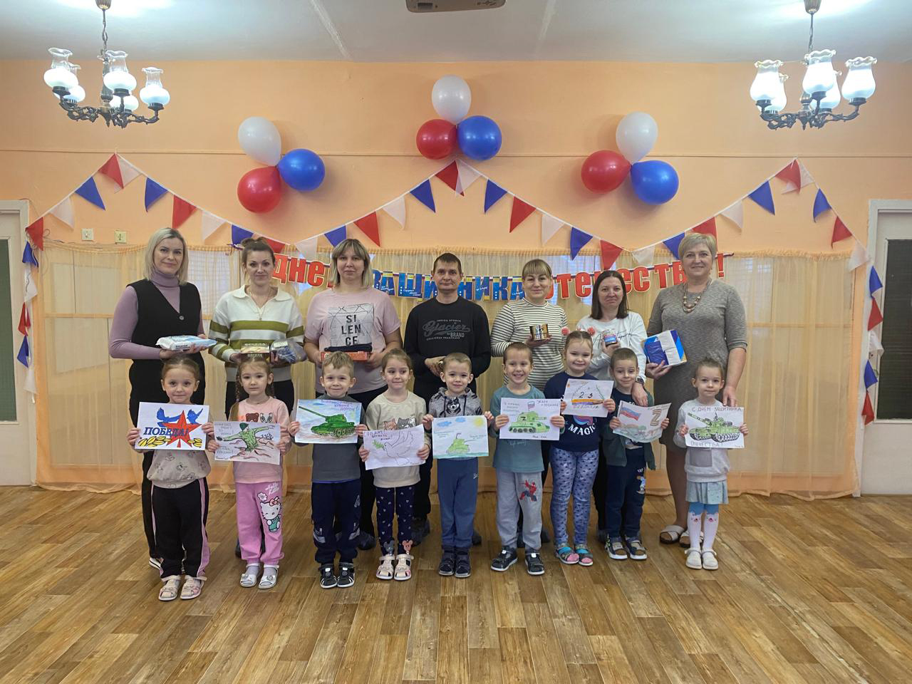 Трубчевский детсад «Дельфин» стал участником акции «Тепло для героя»