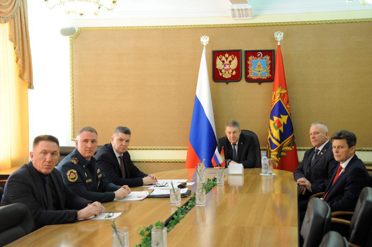 Брянский губернатор Александр Богомаз принял участие во Всероссийском селекторном совещании по готовности к сезонным рискам