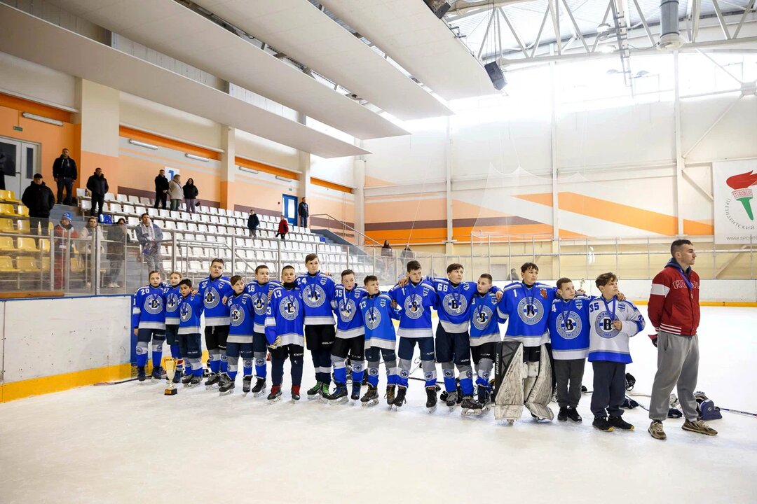 Трубчевские хоккеисты на Международном открытом турнире «Хоккейные горки» завоевали  «серебро»!