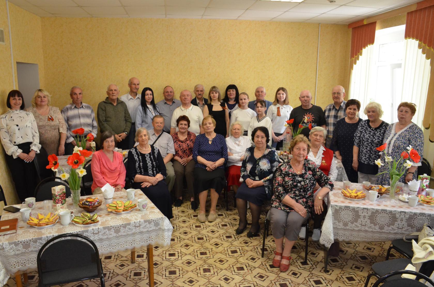 В Комплексном центре соцобслуживания населения Трубчевского района прошла встреча, посвященная 80-летию Победы