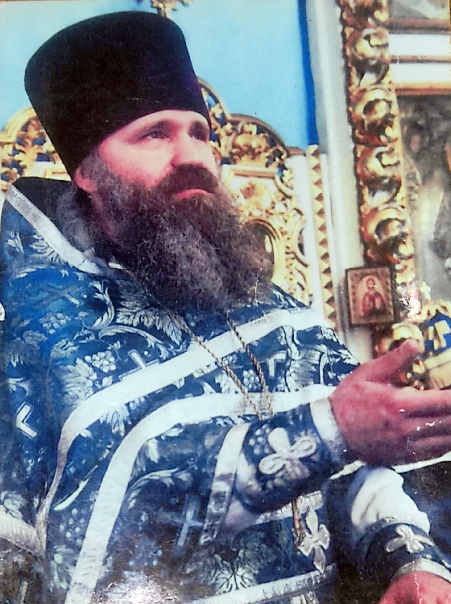 На вопросы трубчан ответил священник