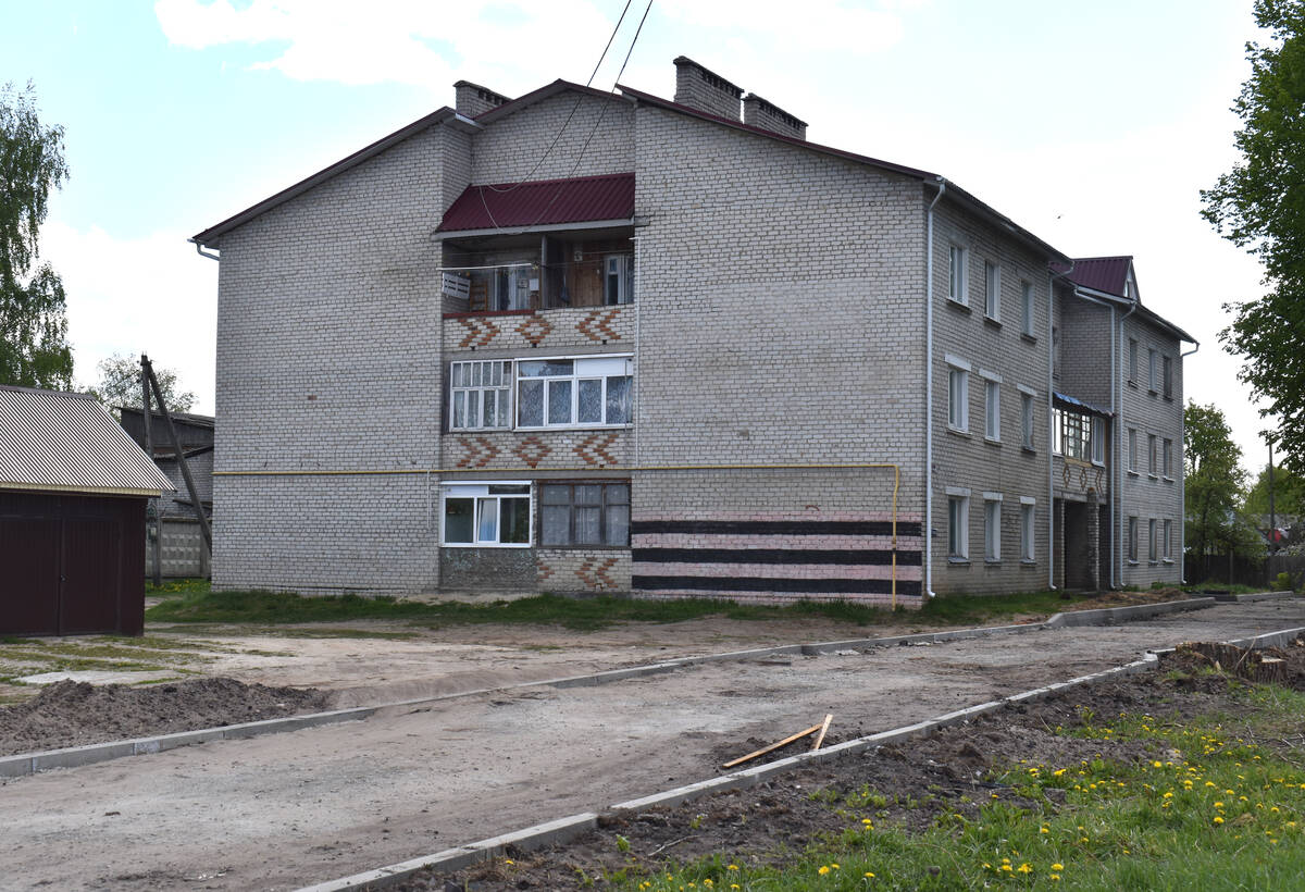 В брянском Клетнянском районе благоустроят шесть дворов