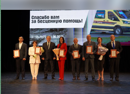 Глава Брянщины Александр Богомаз поздравил медиков с профессиональным праздником