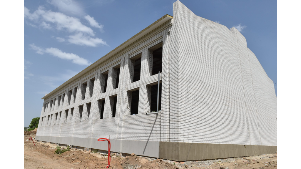 В селе Супонево Брянского района к началу учебного года сдадут новый спортзал школы №1