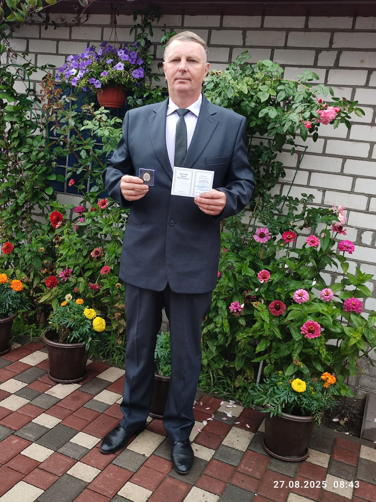 Учителя физики из трубчевской Белой Березки наградили званием «Почетный работник сферы образования РФ»