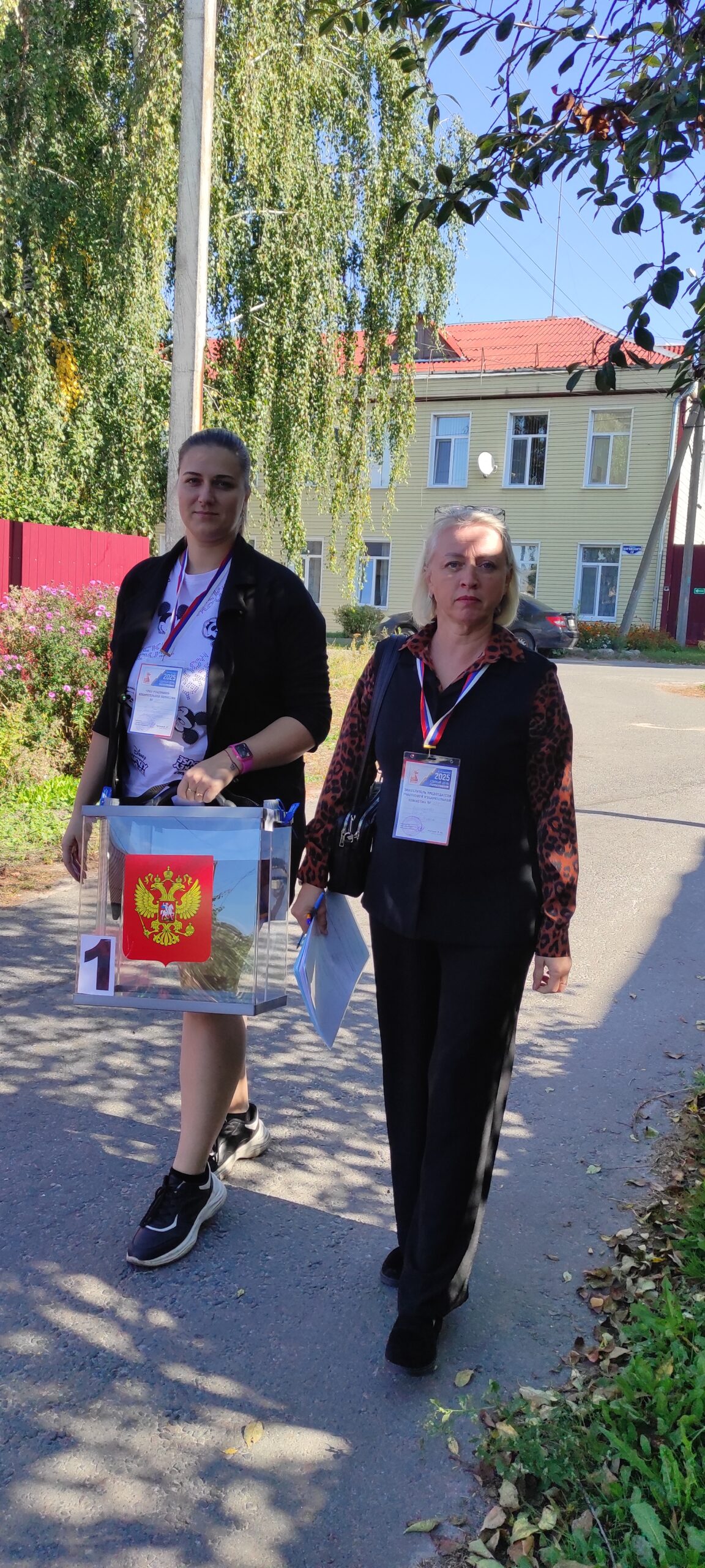 Трубчевские маломобильные граждане принимают участие в выборах на дому