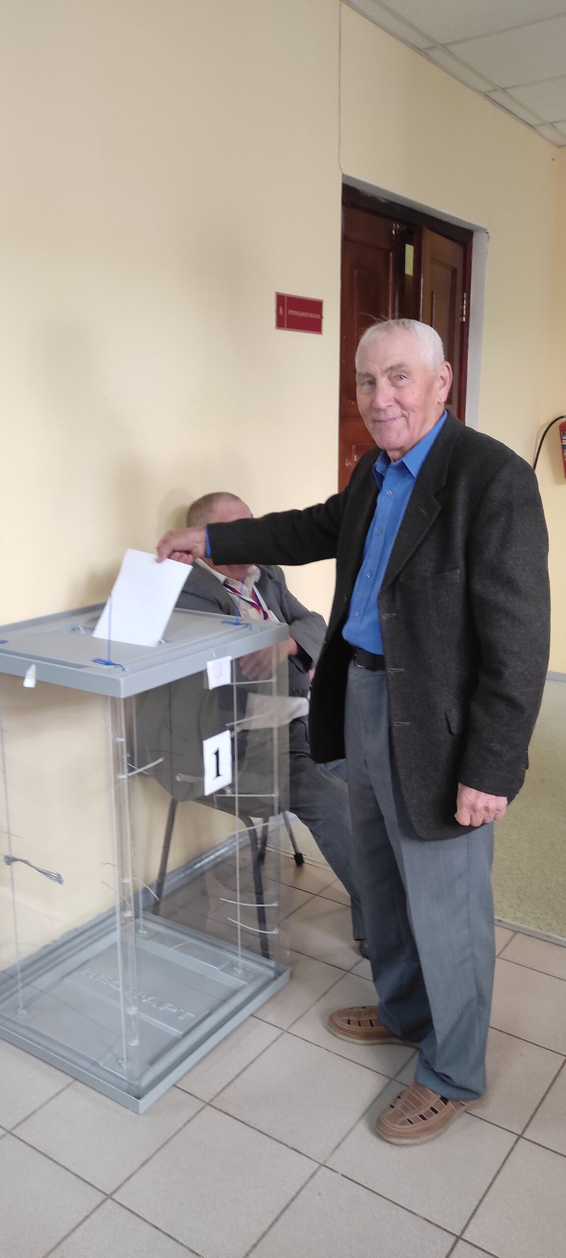 «Мне важно, каким будет «завтра» трубчевской земли»: на выборах губернатора Брянской области проголосовал ответсекретарь райсовета ветеранов