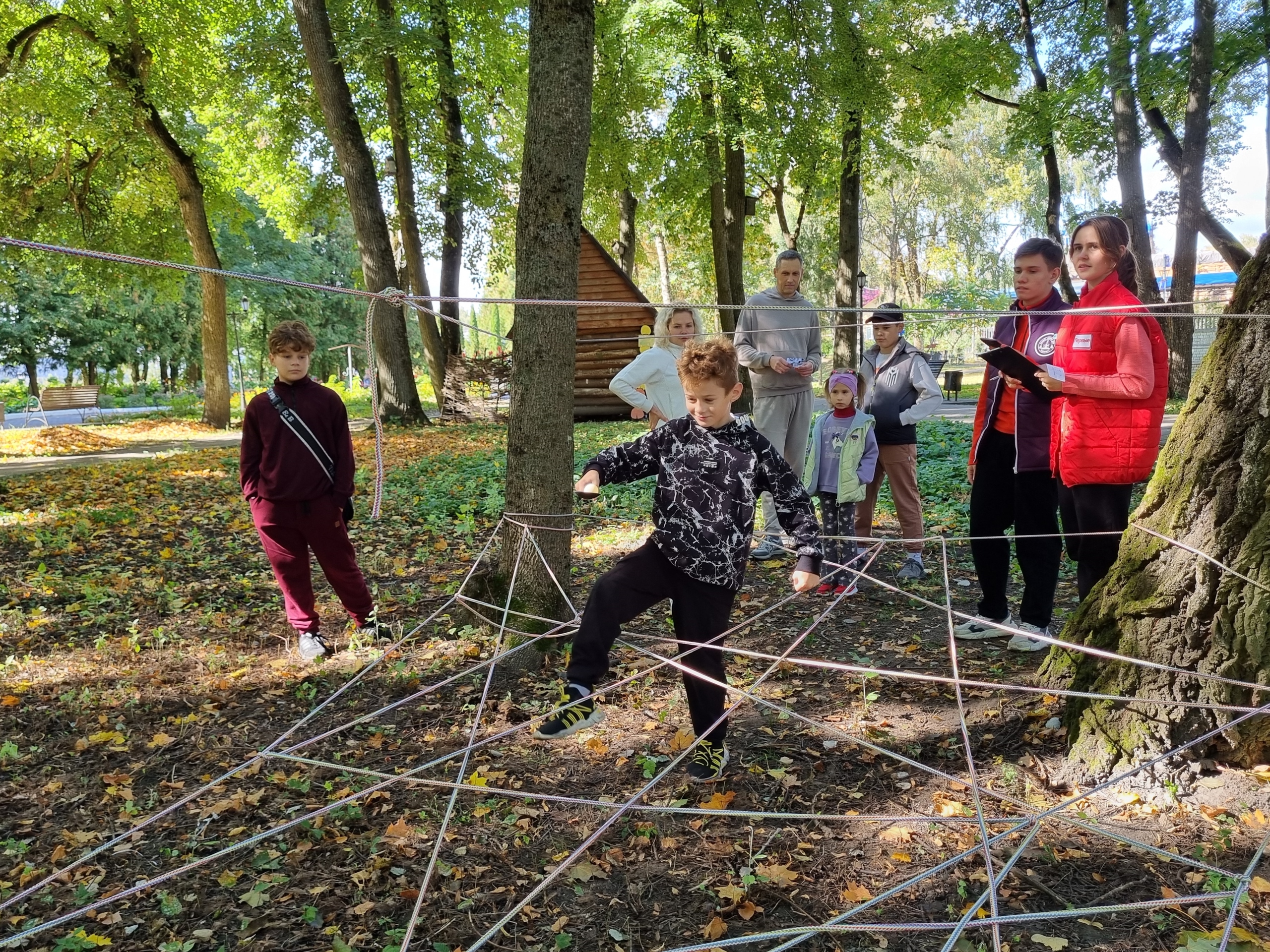 Для трубчевских семей провели спортивный фестиваль «Семейная команда»