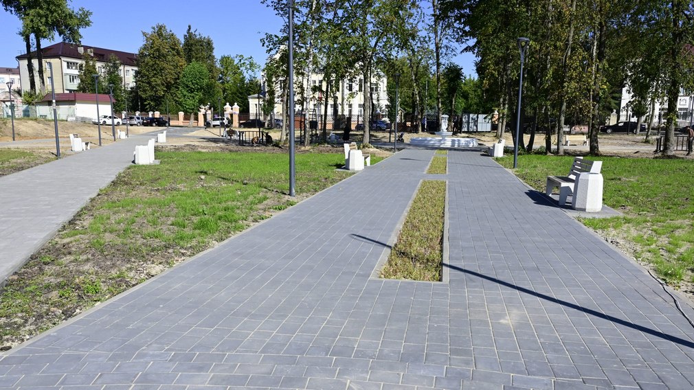 В Клинцах Брянской области восстанавливают Ленинский парк