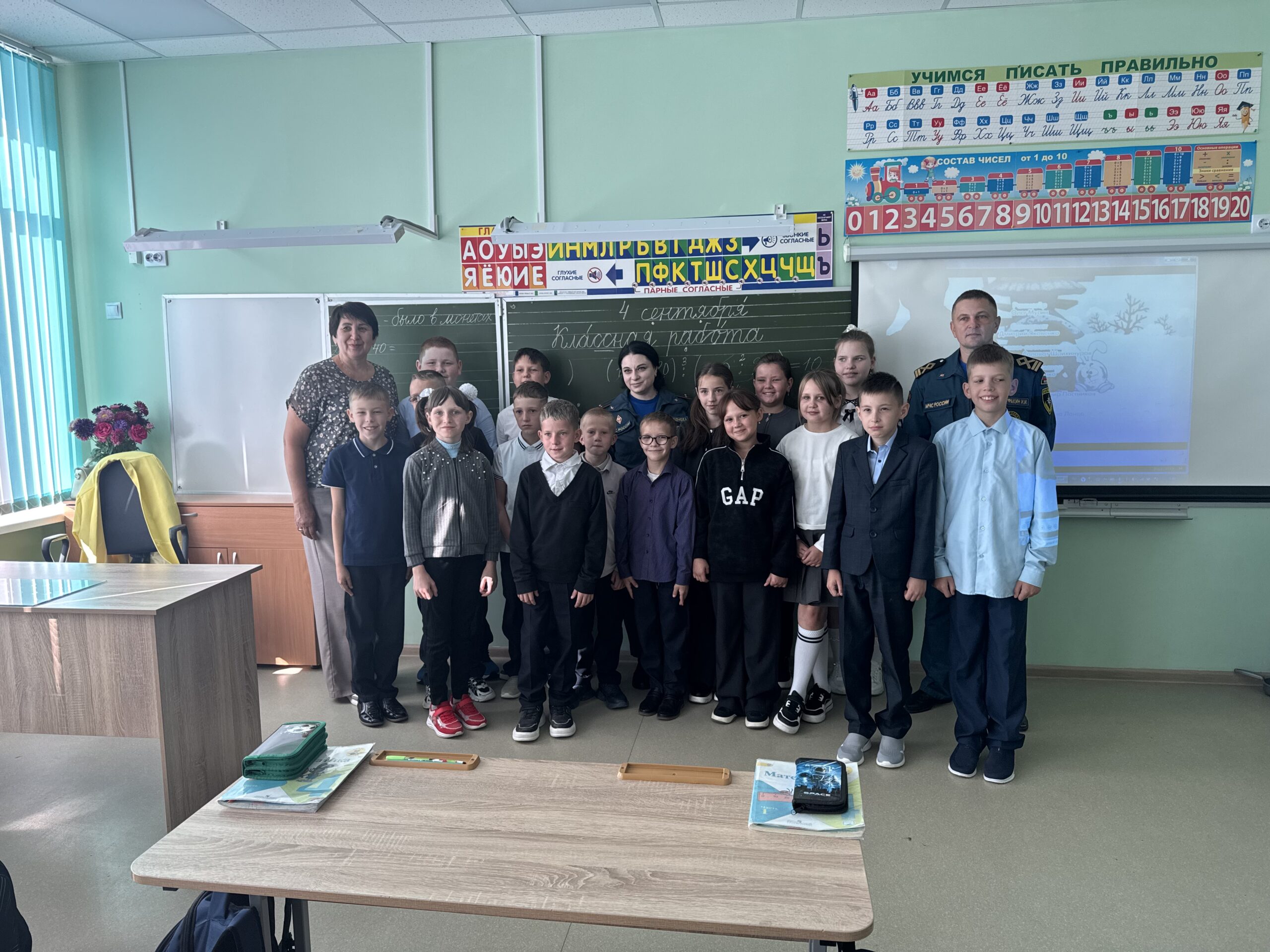 Трубчевские госинспекторы провели в сельских школах района открытые уроки