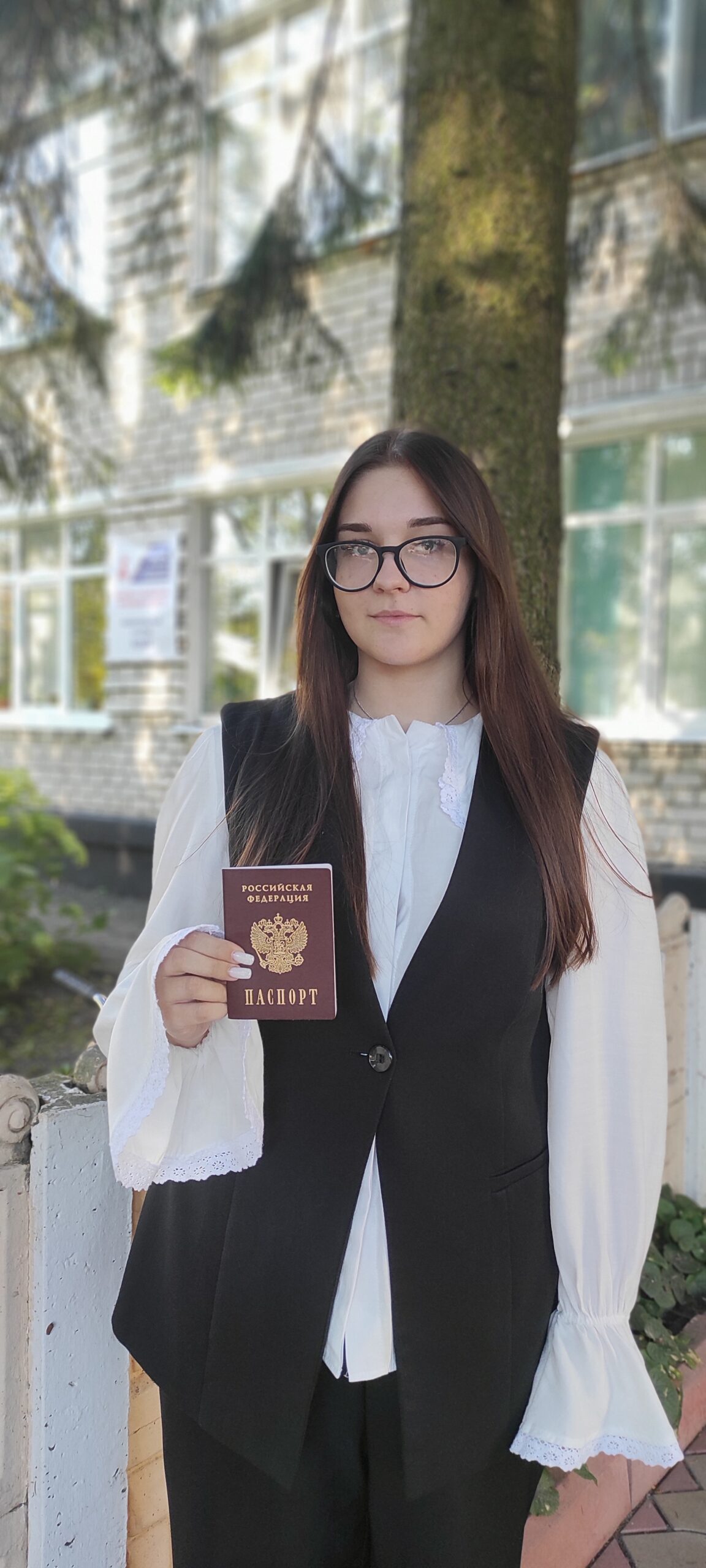 Студентка Трубчевского педколледжа проголосовала на выборах впервые