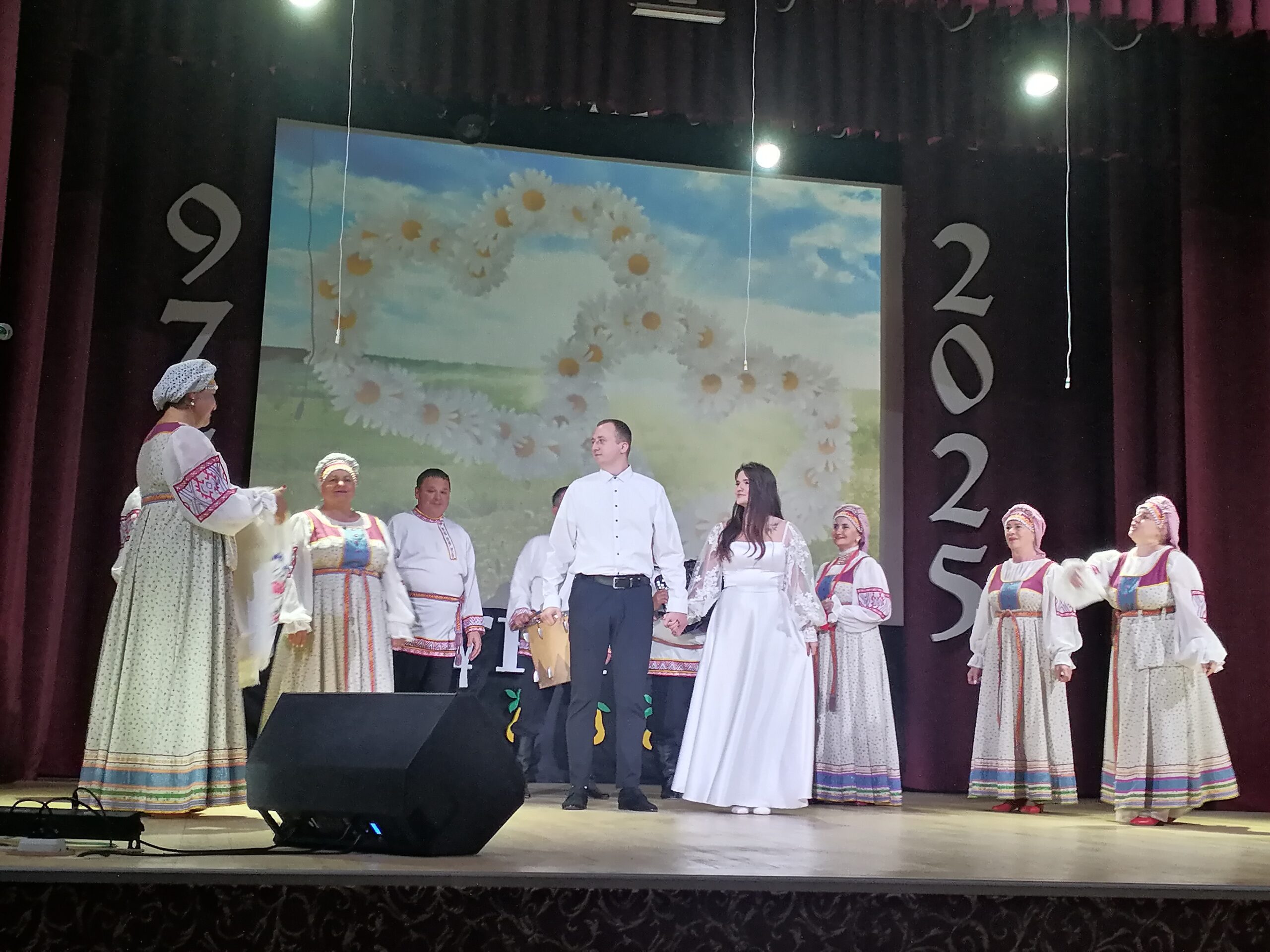 В Трубчевске прошло торжественное мероприятие «Мой край родной, тебя мы славим!»