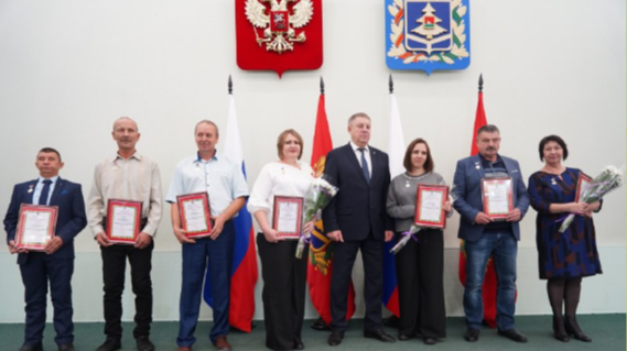 Брянский губернатор Александр Богомаз поздравил автомобилистов региона с праздником