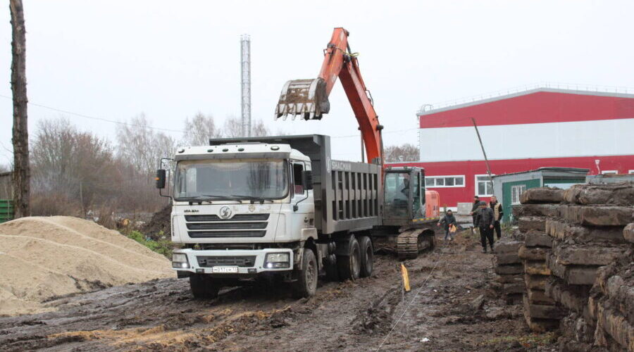 В брянском Стародубе завешается строительство спорткомплекса с бассейном