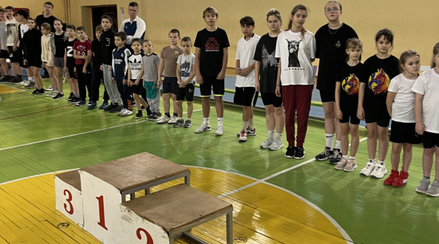 В Трубчевской спортшколе прошли «Новогодние старты»