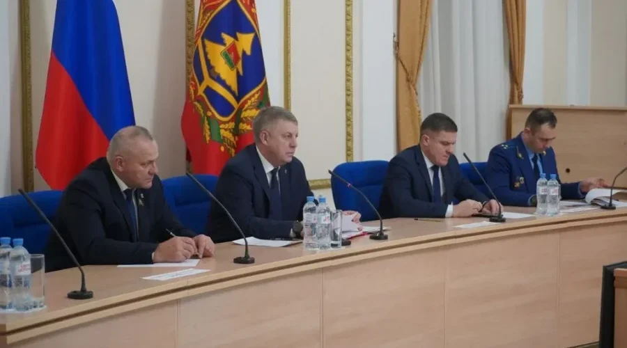 План безопасных новогодних праздников обсудили в Правительстве Брянской области