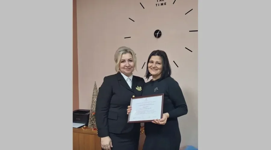 Уполномоченный по правам ребенка в Брянской области вручила награды двум организациям