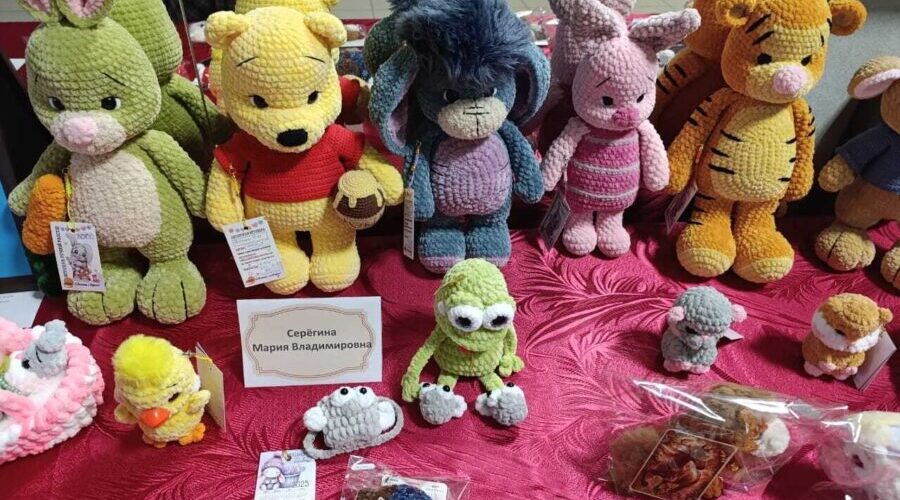 В Доме культуры Трубчевска прошла выставка декоративно-прикладного творчества