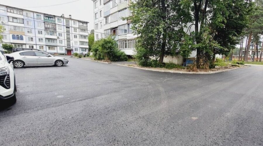 В 2025 году в Сельцо Брянской области привели в порядок парковки и дворы