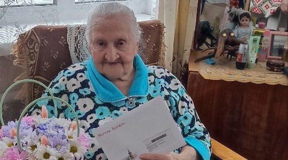 Продолжаются поздравления долгожителей, ветеранов и тружеников тыла Трубчевского района