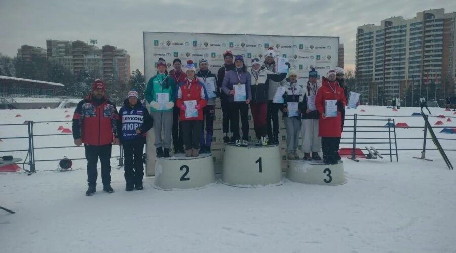 В гонке Чемпионата ЦФО уверенно победили брянские лыжники