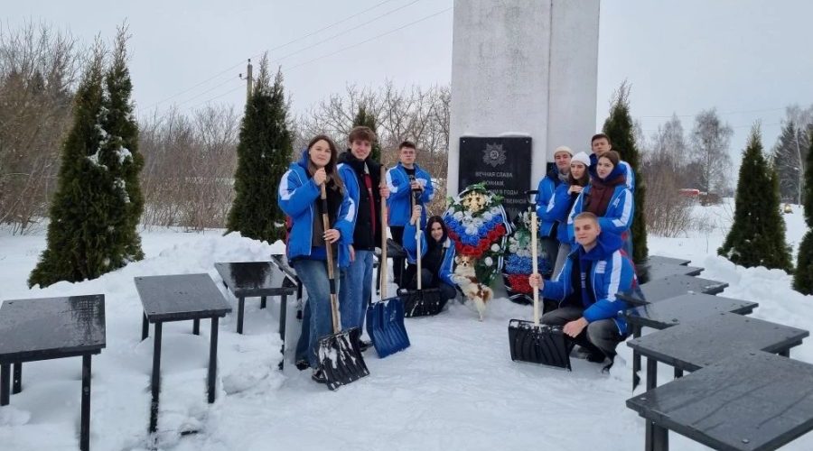 В Трубчевском районе «высадился» снежный десант