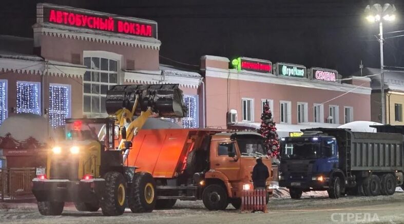 В Брянске последствия снегопада ликвидируют 39 единиц техники