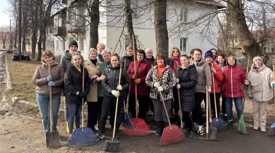 Участниками первого общегородского субботника стали 4140 брянцев