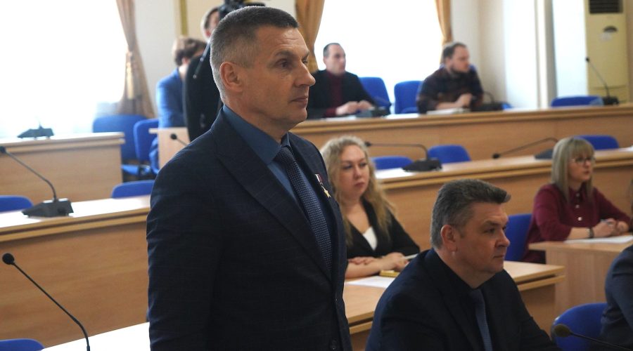 Александр Богомаз представил вр. и. о. замгубернатора — Героя России Андрея Фроленкова