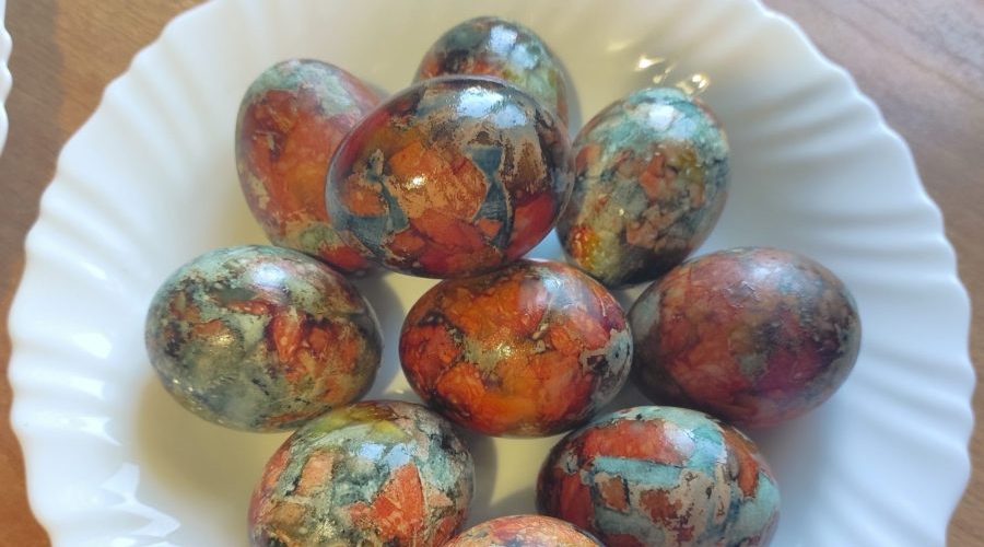 5 способов окраски пасхальных яиц к Пасхе — от «Земли трубчевской»