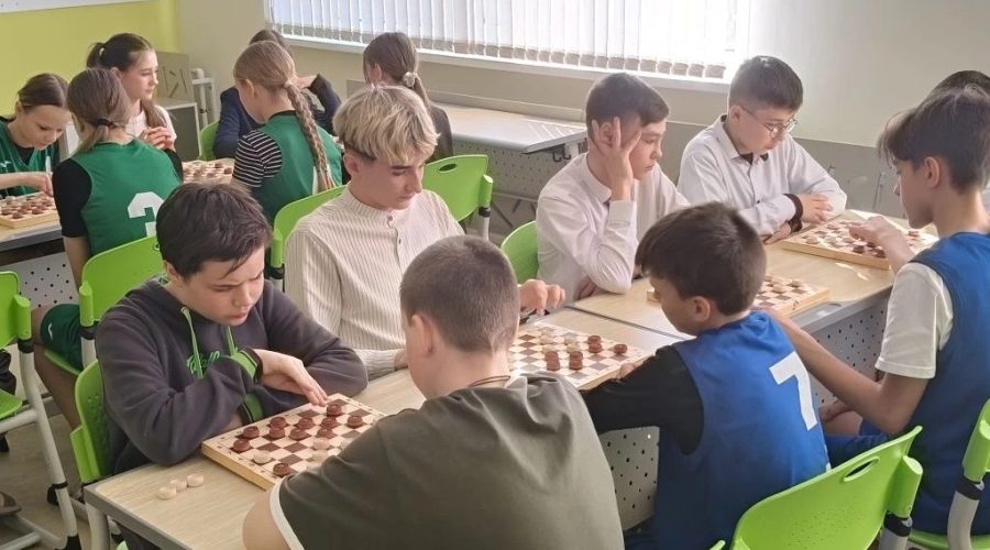 Команда брянского лицея №2 представит регион на Всероссийских играх