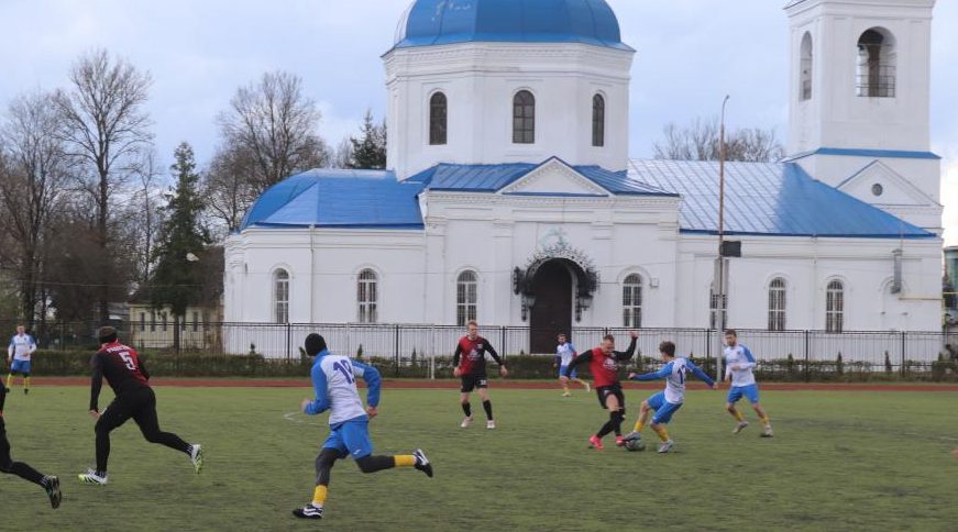 В Трубчевске проходит IX мемориал памяти футболистов района